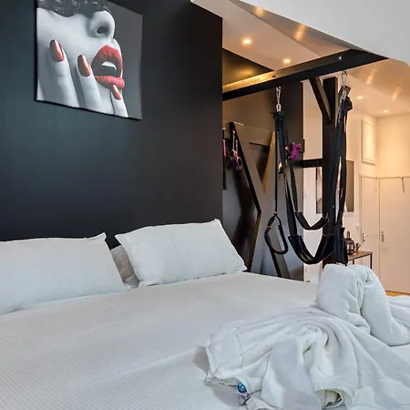 Nuits Secretes Un Instant Privilegie Et Sensuel Bourg-Achard